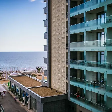Wt Apartel 33 - White Tower Zoe's Mamaia